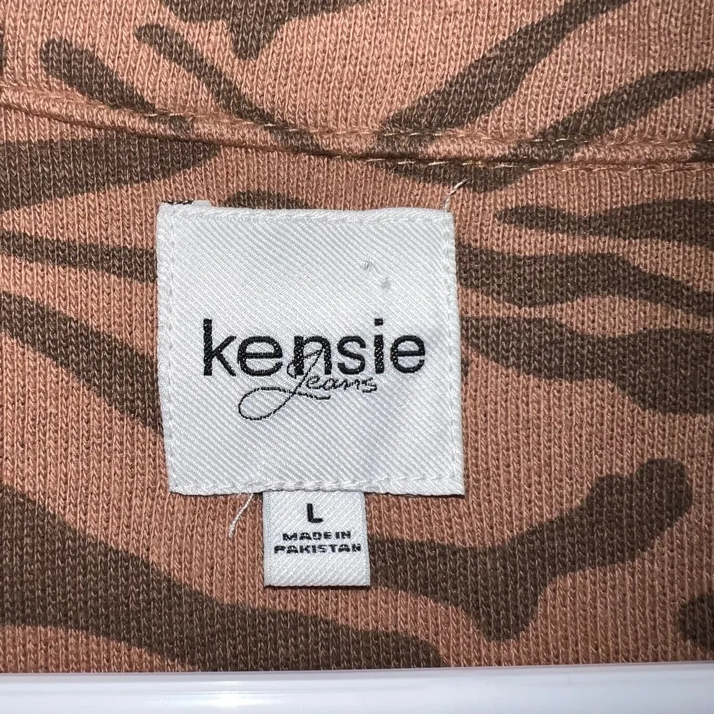 Kensie Jeans Leopard Print Shacket Oversized Shirt Jacket size large - Image 5