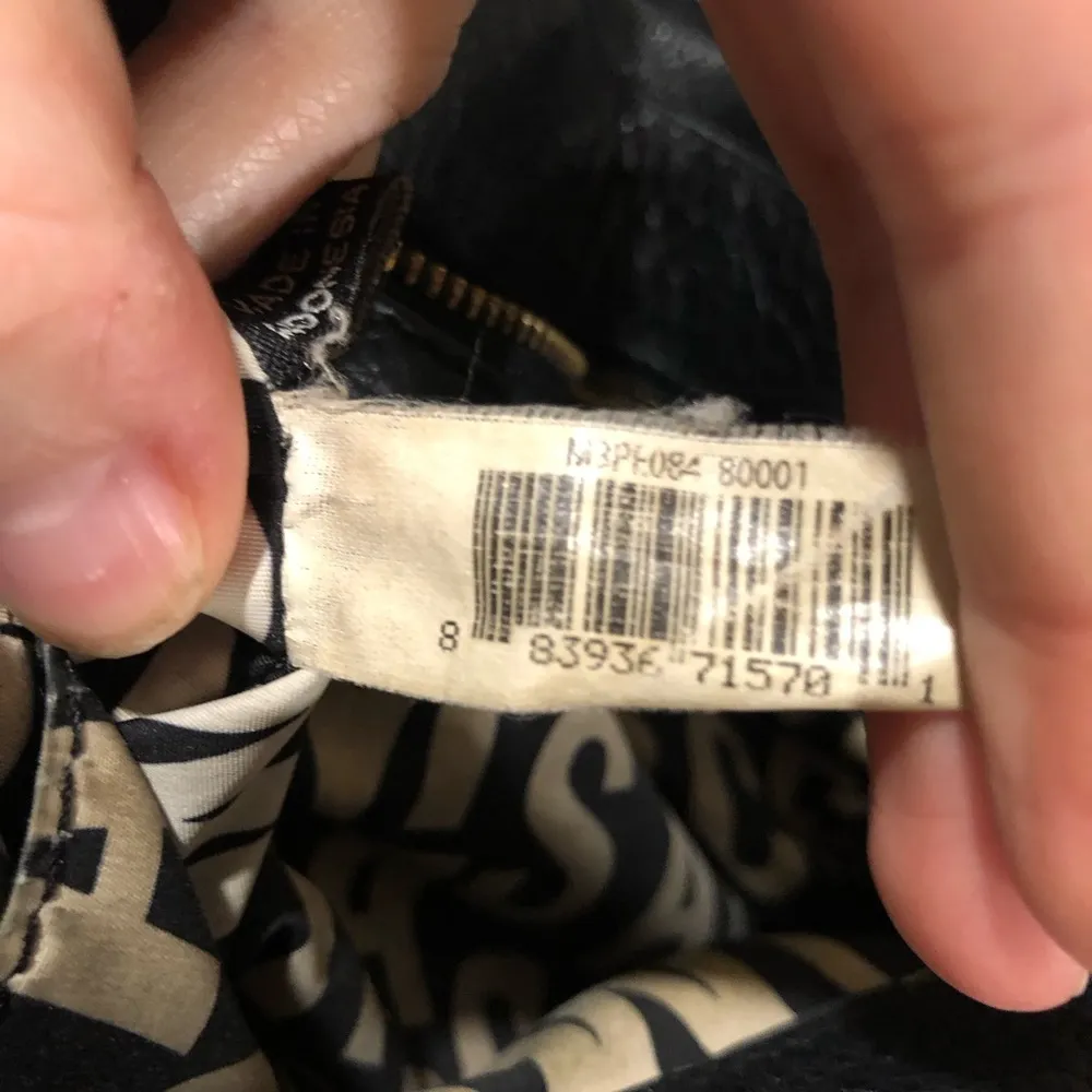 Marc Jacobs  leather black purse/hand bag - Image 14