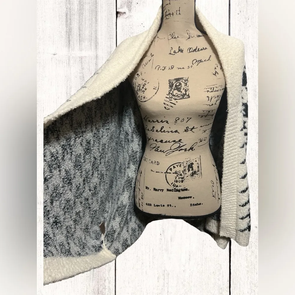 By Maeve  One Size Houndstooth Open Front Shawl Cardigan sz OS - Image 16