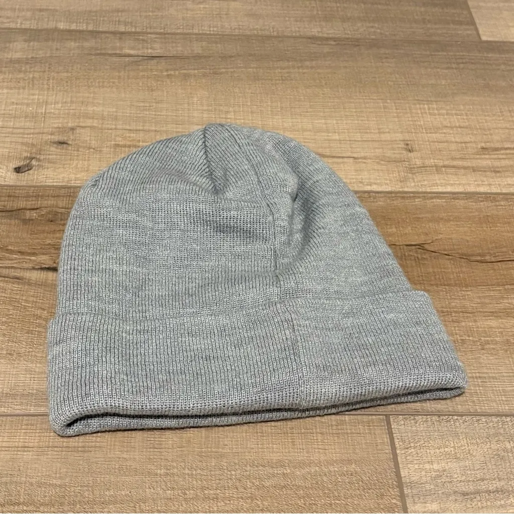 Disney World Parks Retro Logo Beanie Grey‎ Rainbow One Size - Image 2