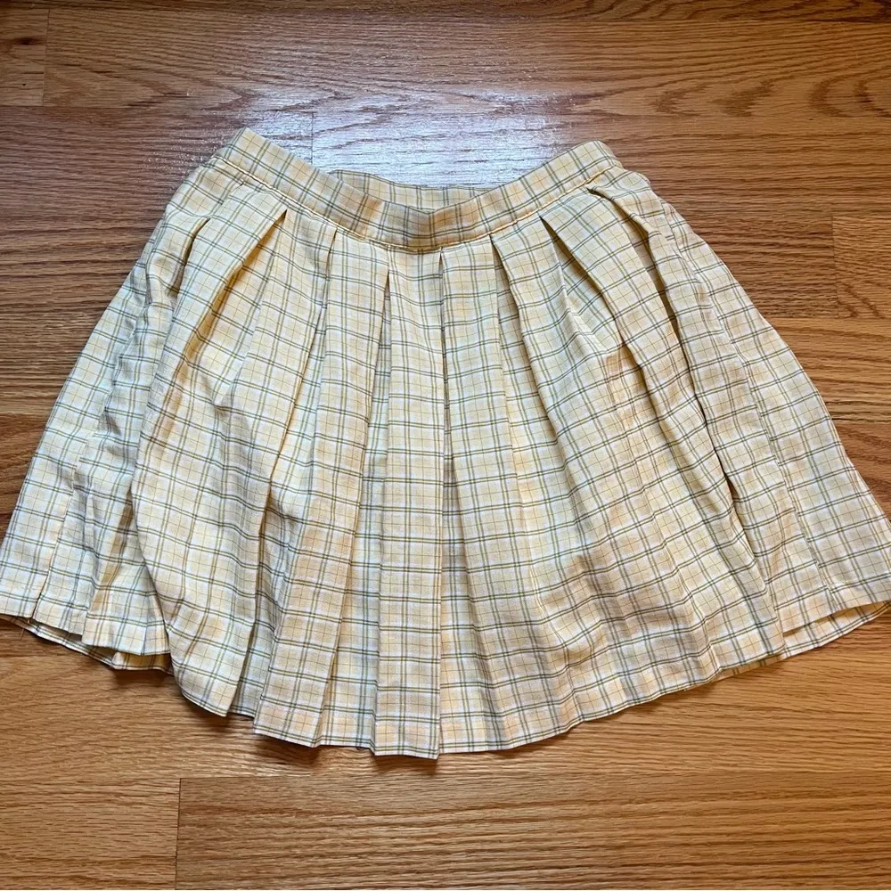 Cali 1850 yellow plaid skirt size small - Image 3