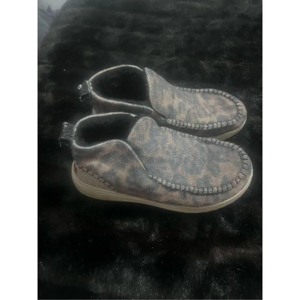 Hey Dude Helis Leo Nut Leopard Shoes Faux Fur Lining Slip On Boots Women Size 8 - Image 2