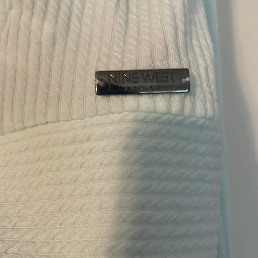 Nine West NWT  Active Long sleeve Shirt - Image 3