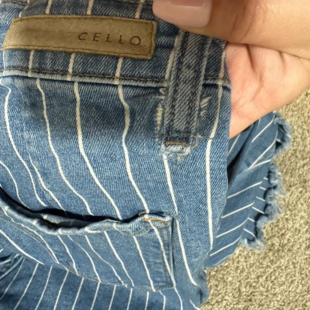 Blue Striped Jeans with Frayed Hem - Image 5