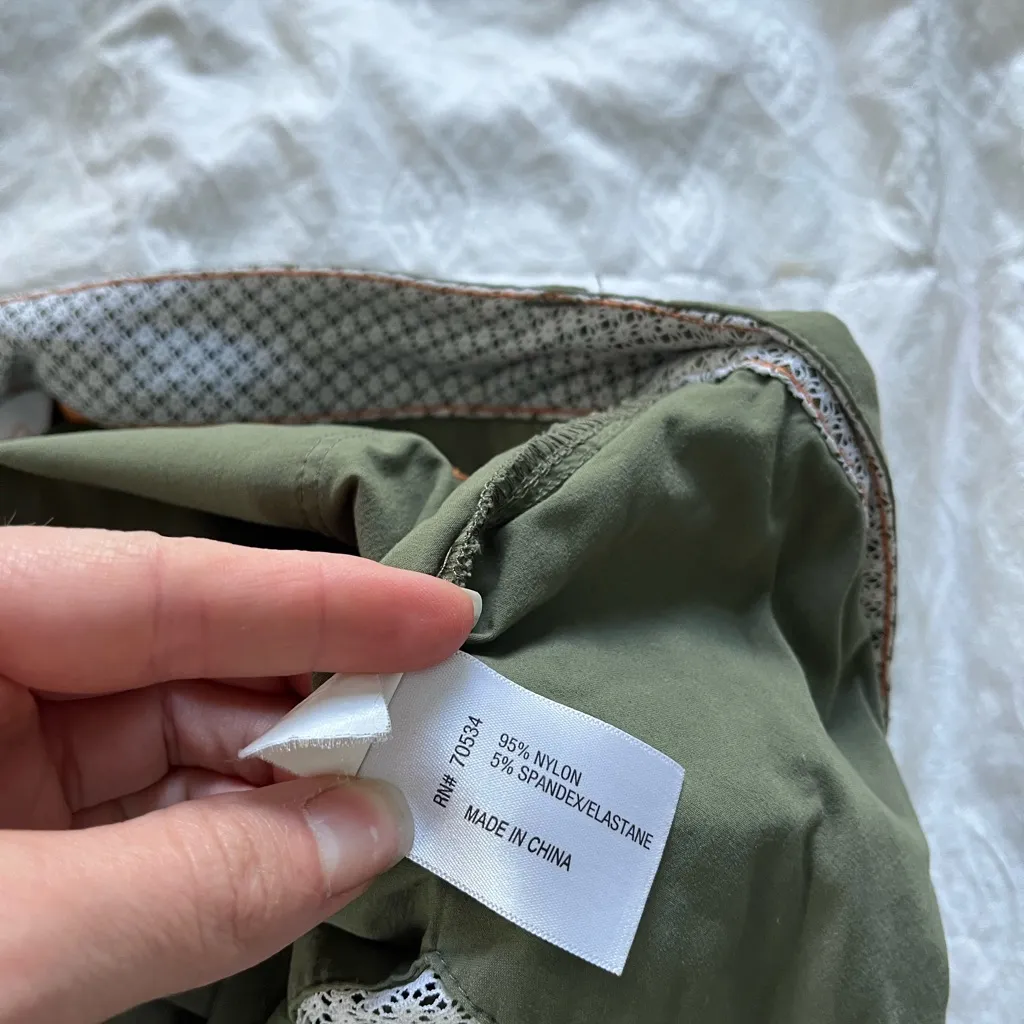 Orvis Sage Green Casual Shorts - Image 7