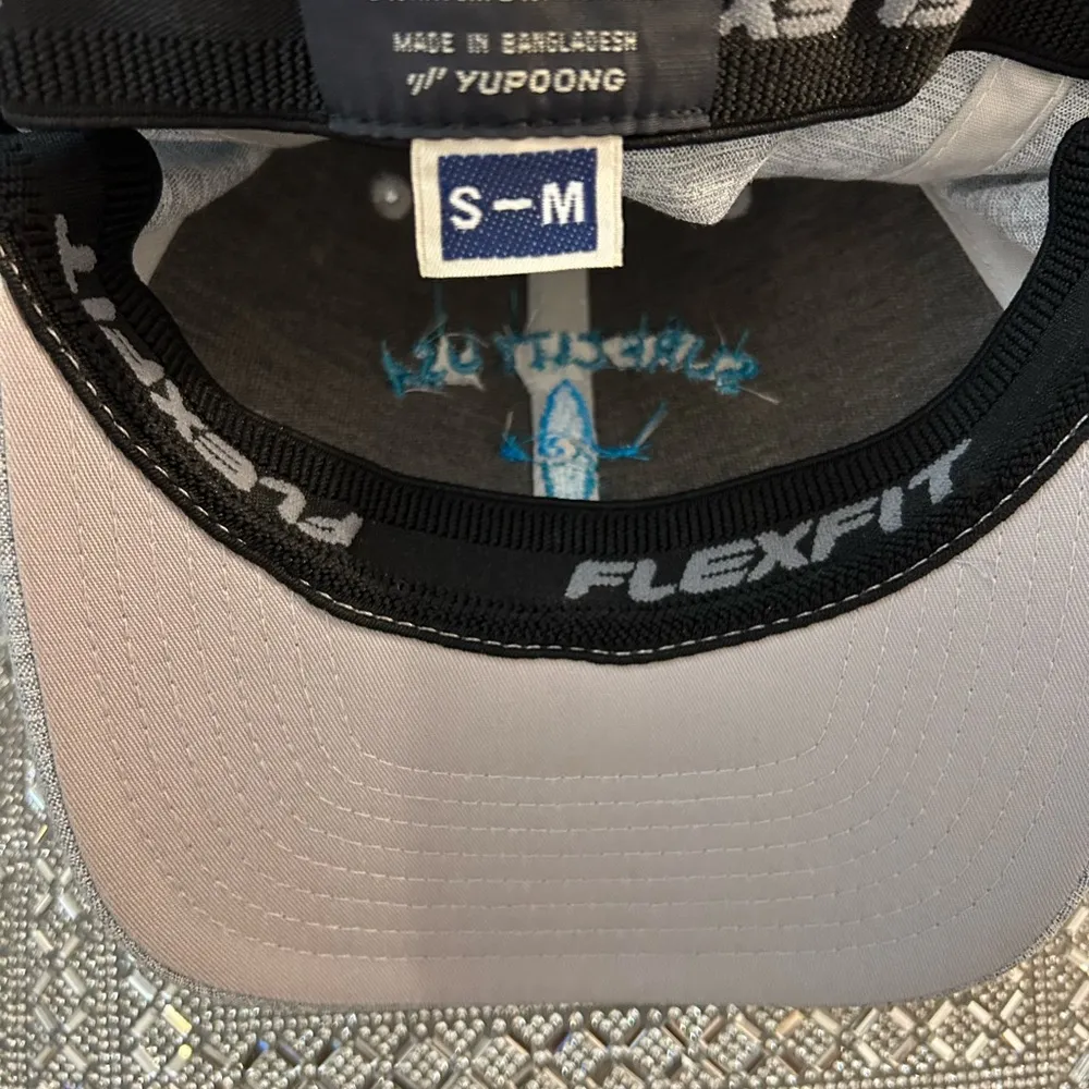 New! No tag Cali fitted Ball Cap! Unisex Gray - Image 5