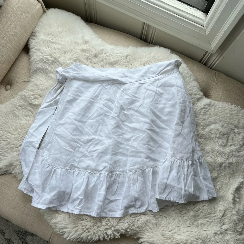 Aerie White Linen Blend Ruffle Hem Wrap mini skirt size small NEW resort wear - Image 6