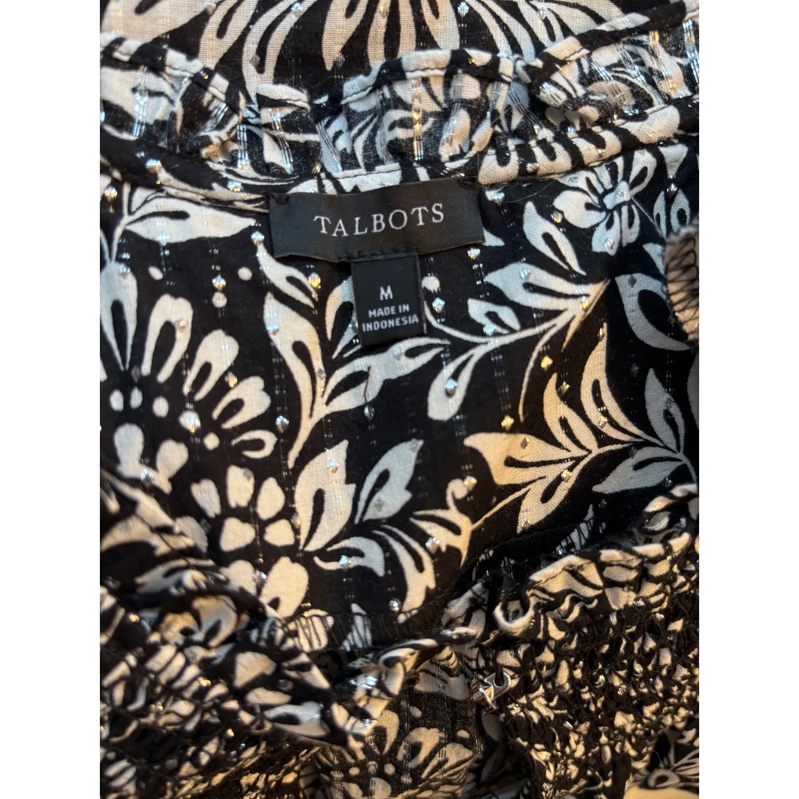 Talbots Black & White Floral Blouse | M | Metallic Thread | Smocked Neck - Image 2