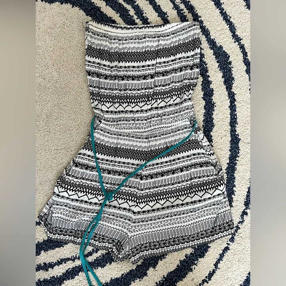 Pre-loved Trixxi Strapless Tribal-Print Romper - Image 5