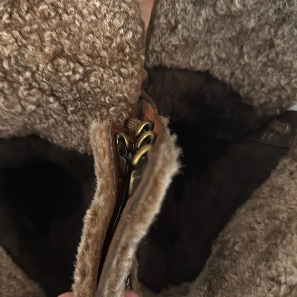 Stuart Weitzman Brown Leather and Fur Combat Boots Size 9 - Image 8