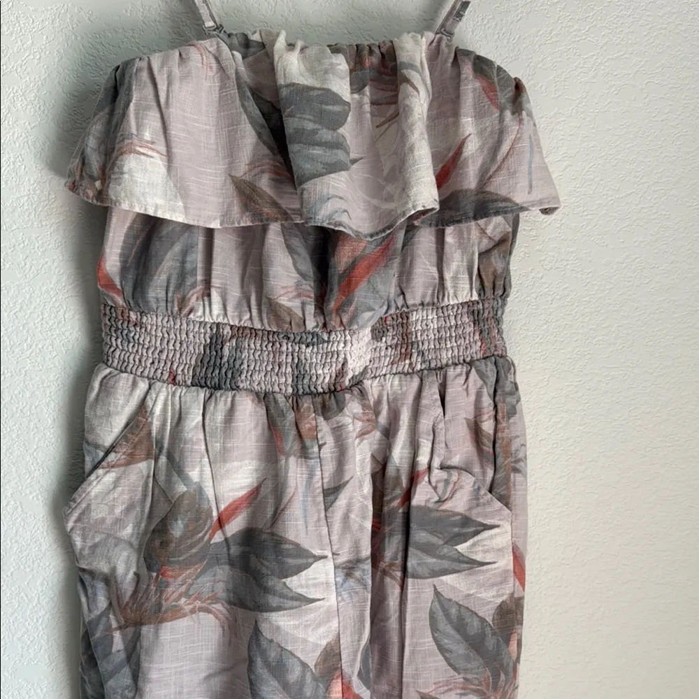 American Eagle Outfitters Gray and Pink Ruffle Jumpsuit - Image 10