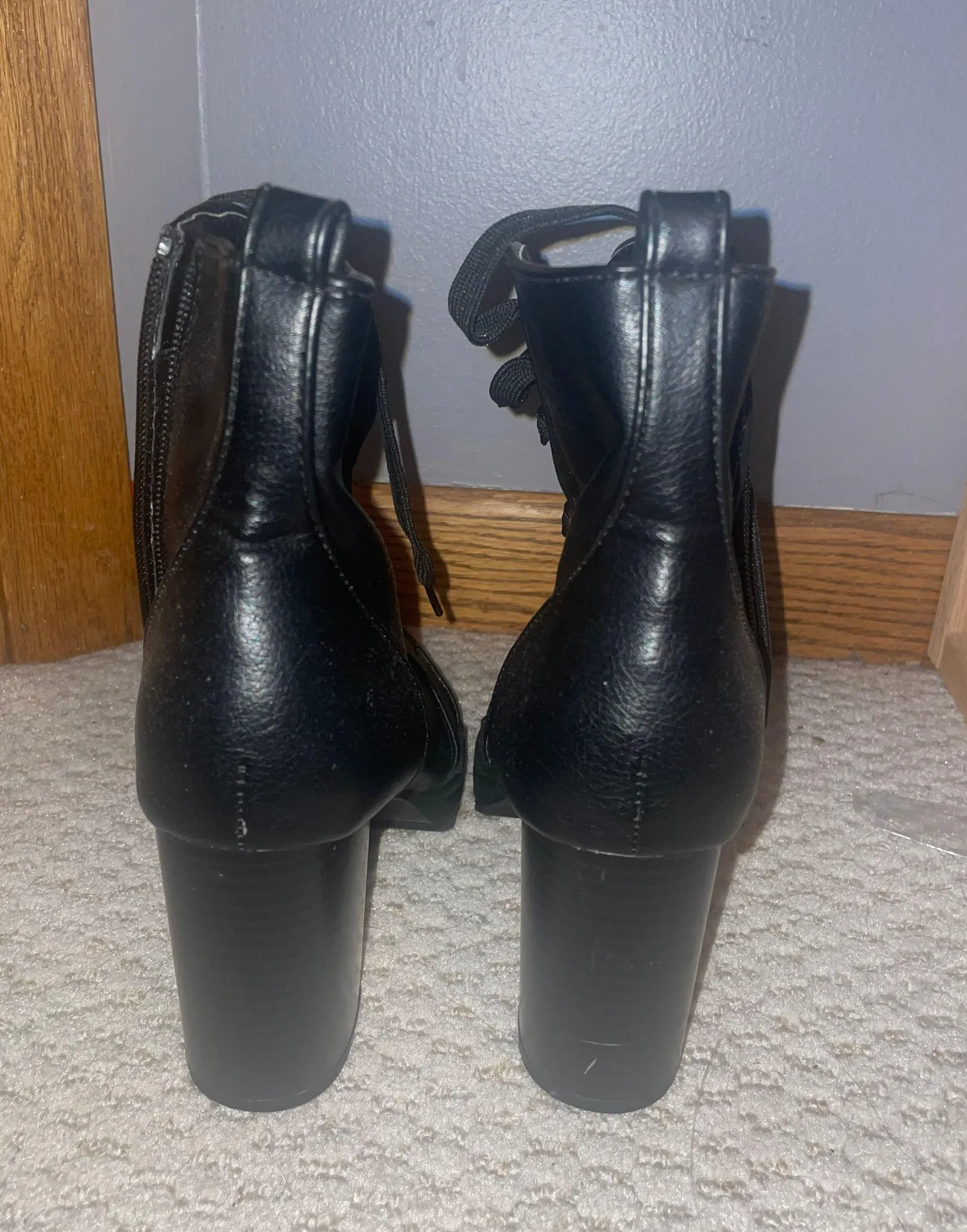 Black Heels - Image 4