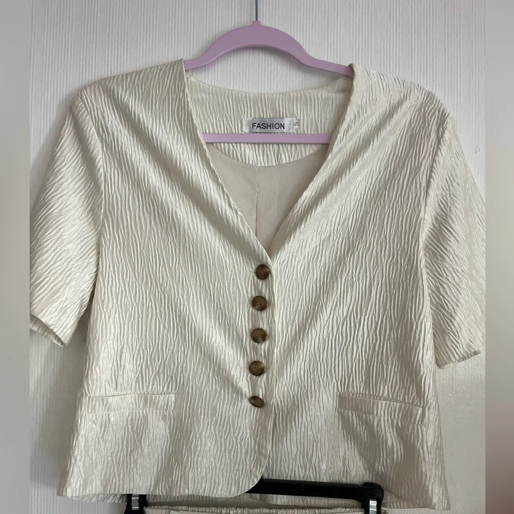 Chic Cream Women's Skort Set - Image 3