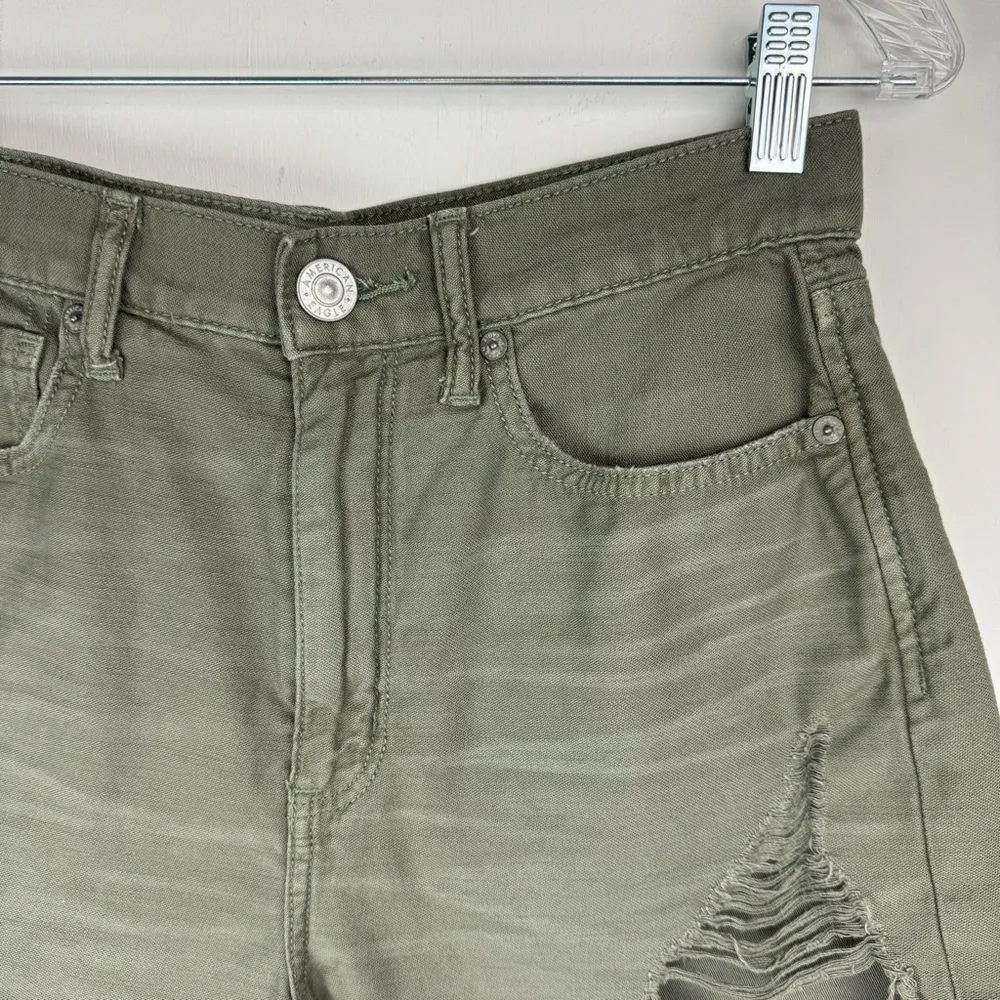American Eagle Highest Rise Mom Shorts Sz 6 Olive Green Distressed High Cut - Image 4