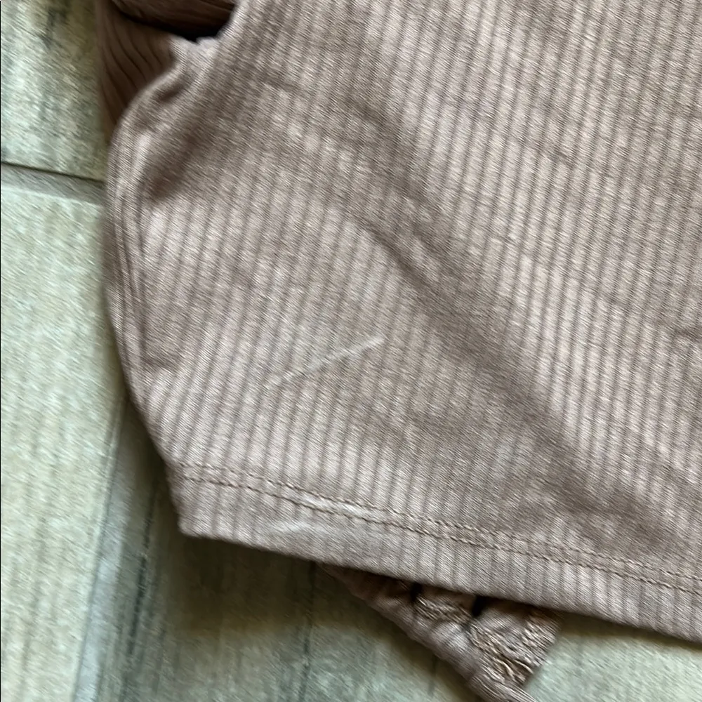 Cotton Candy Brown Ruched Crop T - Image 5