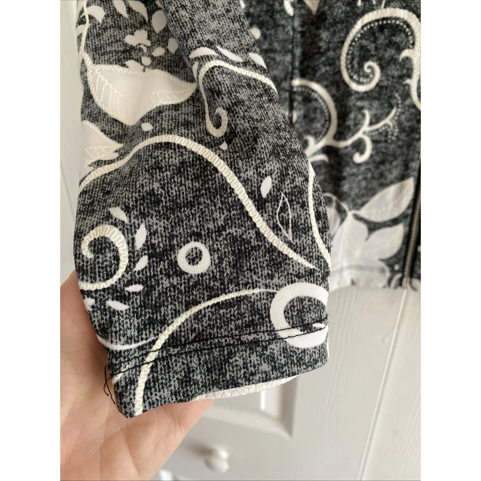 Chicos 0 Womens Weekends Small Jull Zip Textured Jacket Floral Travel Comfort - Image 5