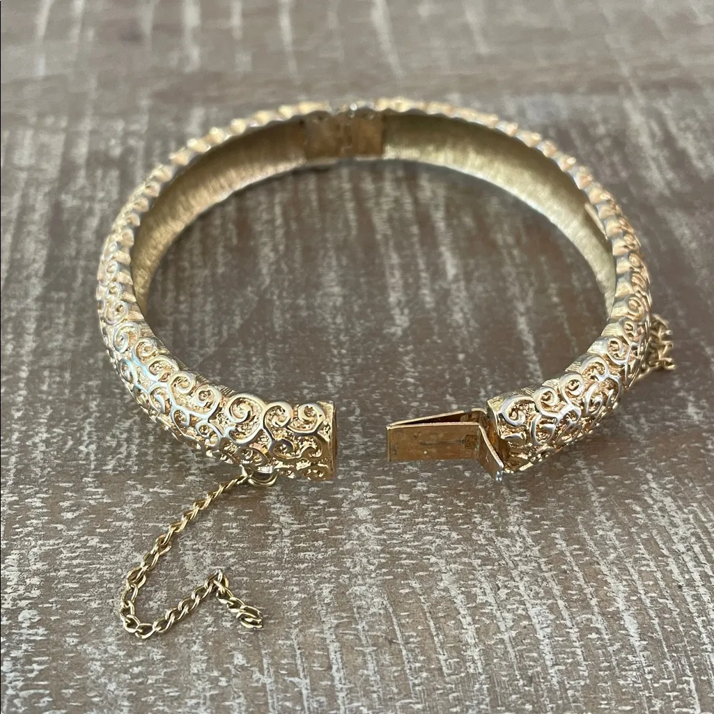 Vintage Gold Tone Bangle Bracelet with Intricate Design & Snap Closure, *flaw - Image 2