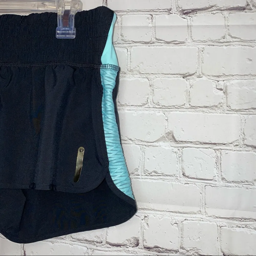 Pearl Izumi Black & Turquoise Athletic Shorts - Image 3