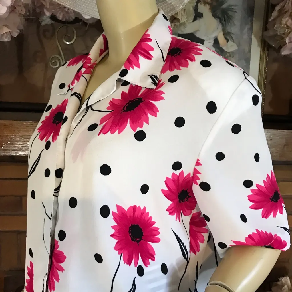 VINTAGE 1990'S TAN JAY PINK, BLACK & WHITE FLORAL PRINT BUTTON DOWN (8) - Image 8