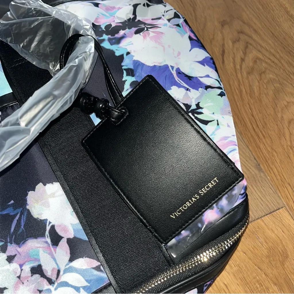 Victoria's Secret NWT VS Getaway Weekender Bag Floral Noir Black purple flower - Image 13