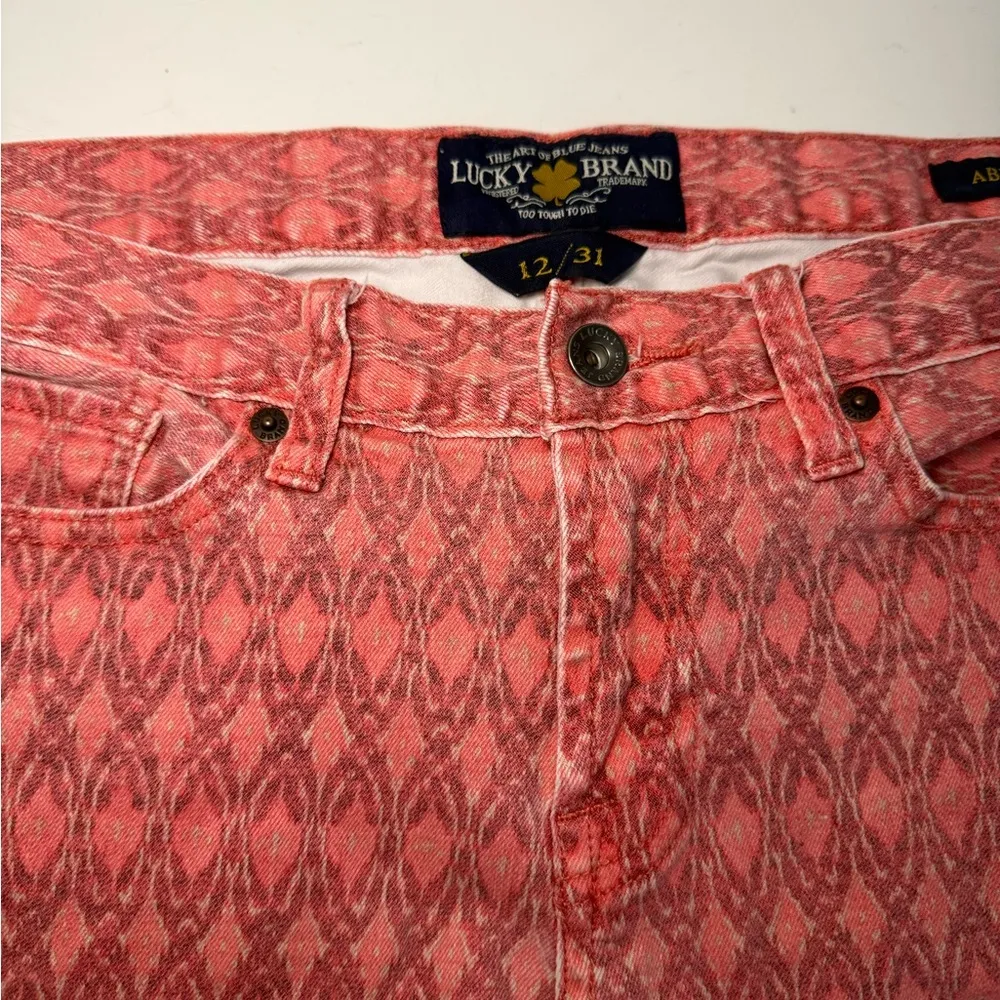 Lucky Brand Abbey Denim Shorts Faded Red Coral Ikat Boohoo Print Size 31 - Image 3