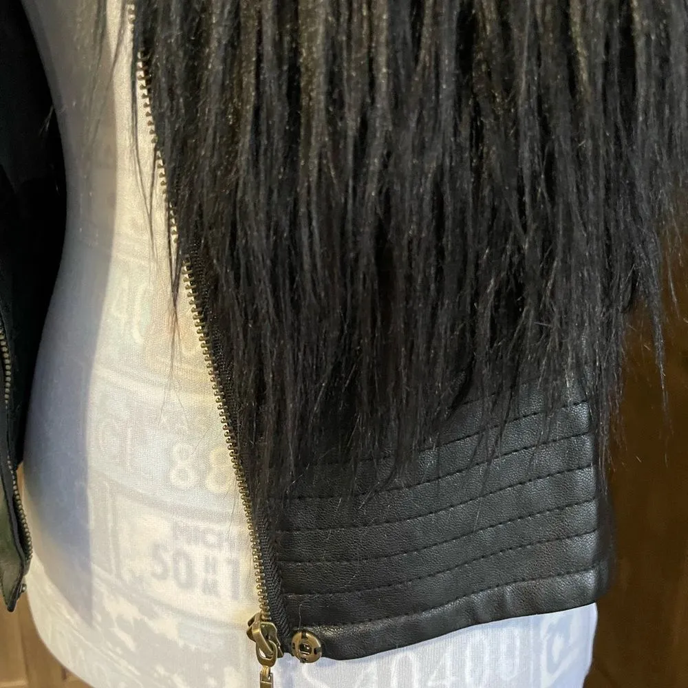 Faux Fur/Leather Black Vest. - Image 4