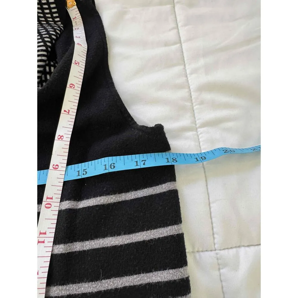 Sioni Black And White Rectangular Knit Geometric Style Cardigan Size Small Size M - Image 3