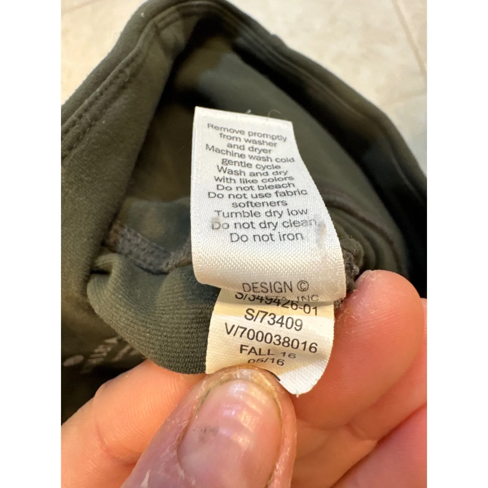 Athleta Navy/Olive Cargo Pocket Leggings Bundle of 2 XS - Image 9