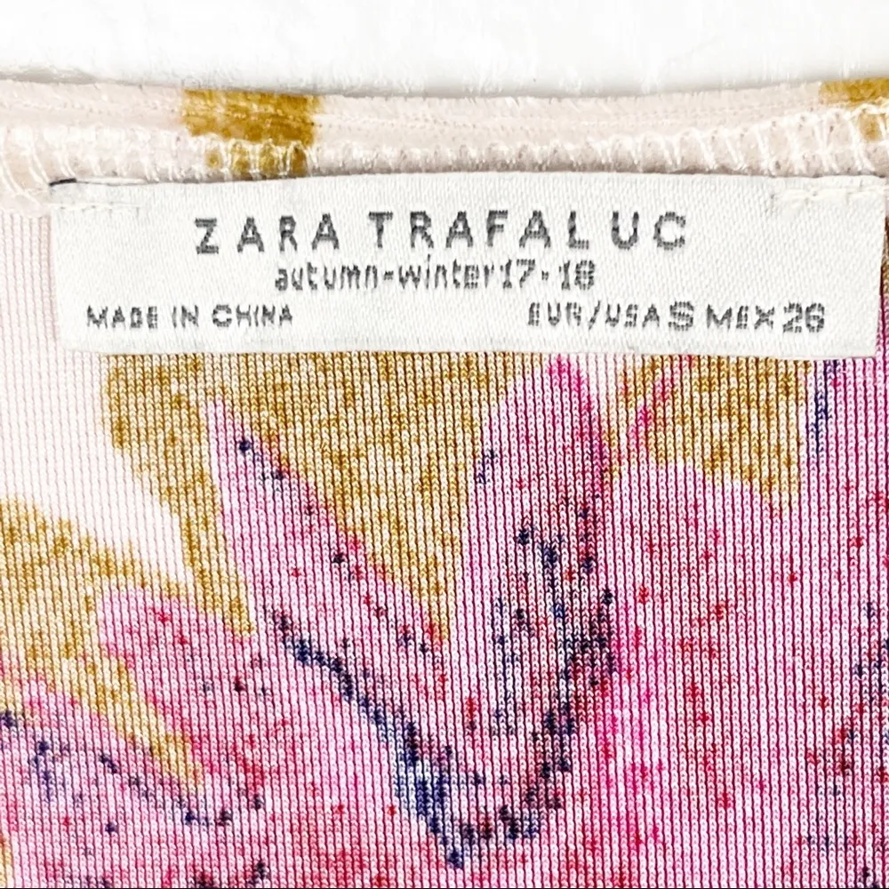 ZARA Floral Velvet Short Sleeves V-Neck Dress, Size Small - Image 3