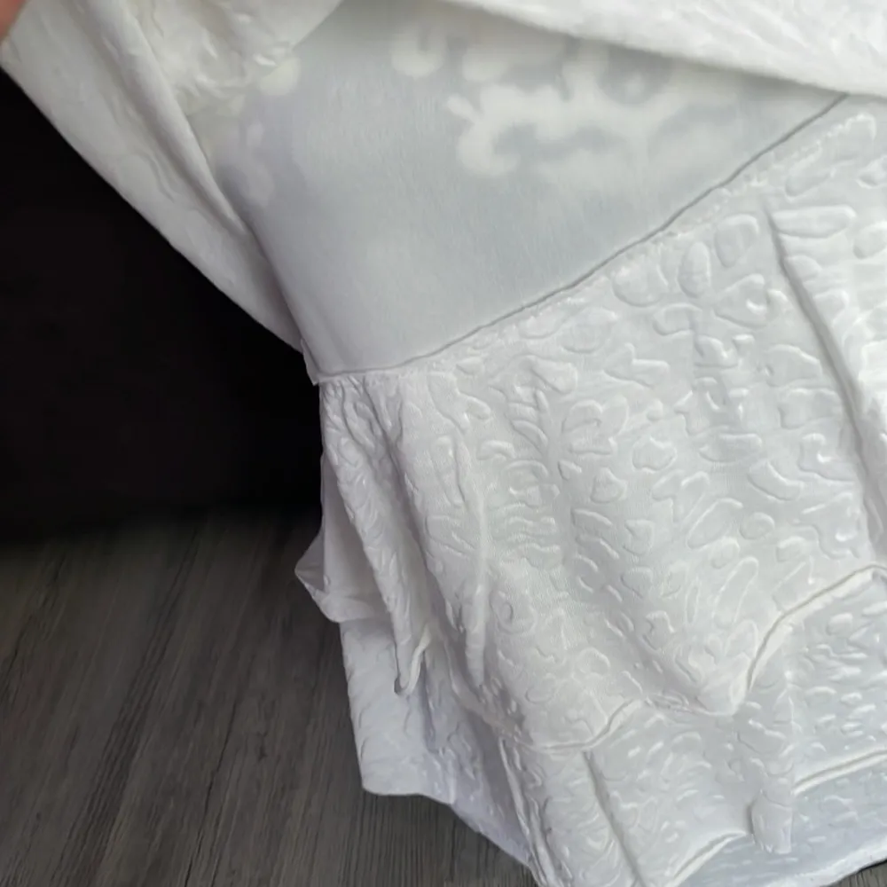 JACLYN SMITH COLLECTION White V-Neck Tank Top Size Small - Image 3