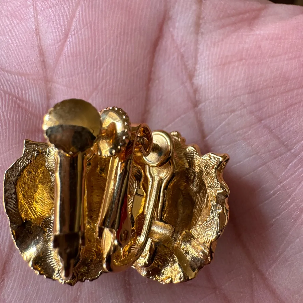 Vintage Gold - Image 3