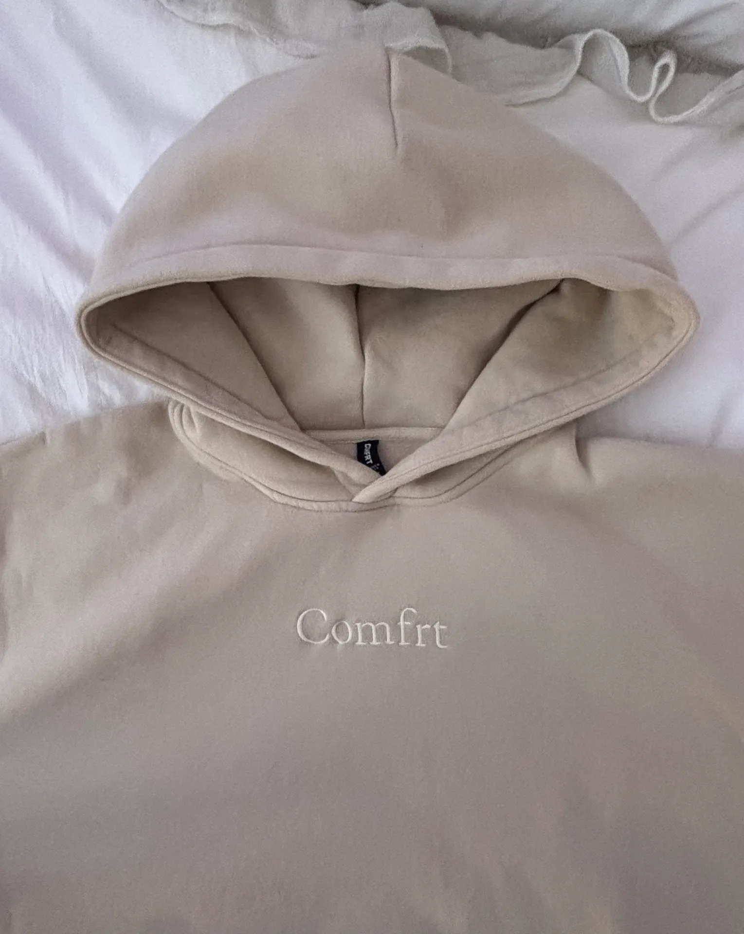 Comfrt Signature Fit Hoodie Size XL - Image 2
