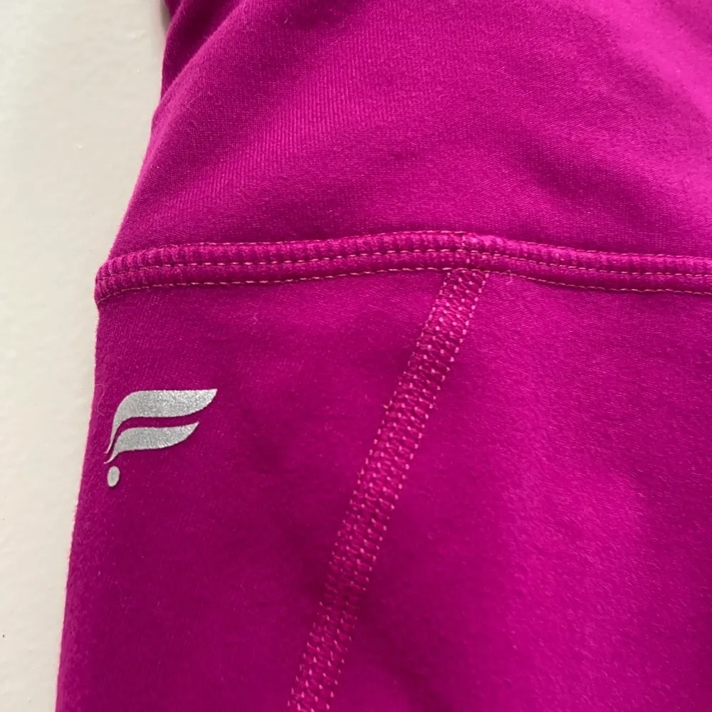 Fabletics small/med fuchsia leggings inside pocket sheer stripes down leg - Image 9