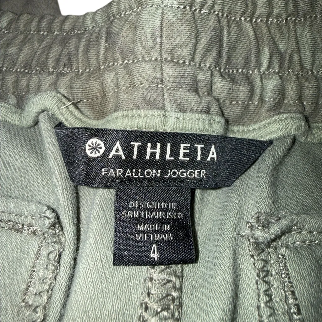 Athleta Farallon Camo Pant - Size 4 - Image 6