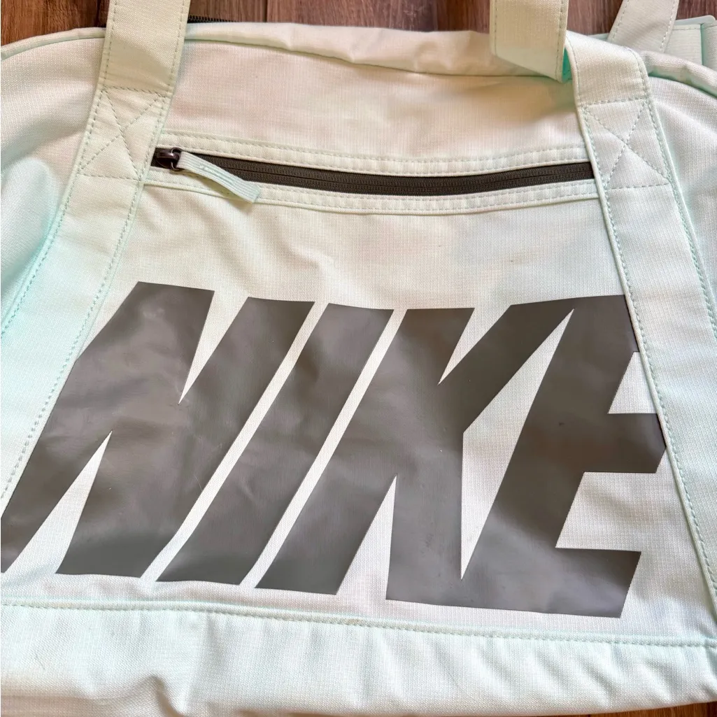 Nike Light Teal Duffel Bag | Gym Bag | VGUC | Large | Pockets - Image 2