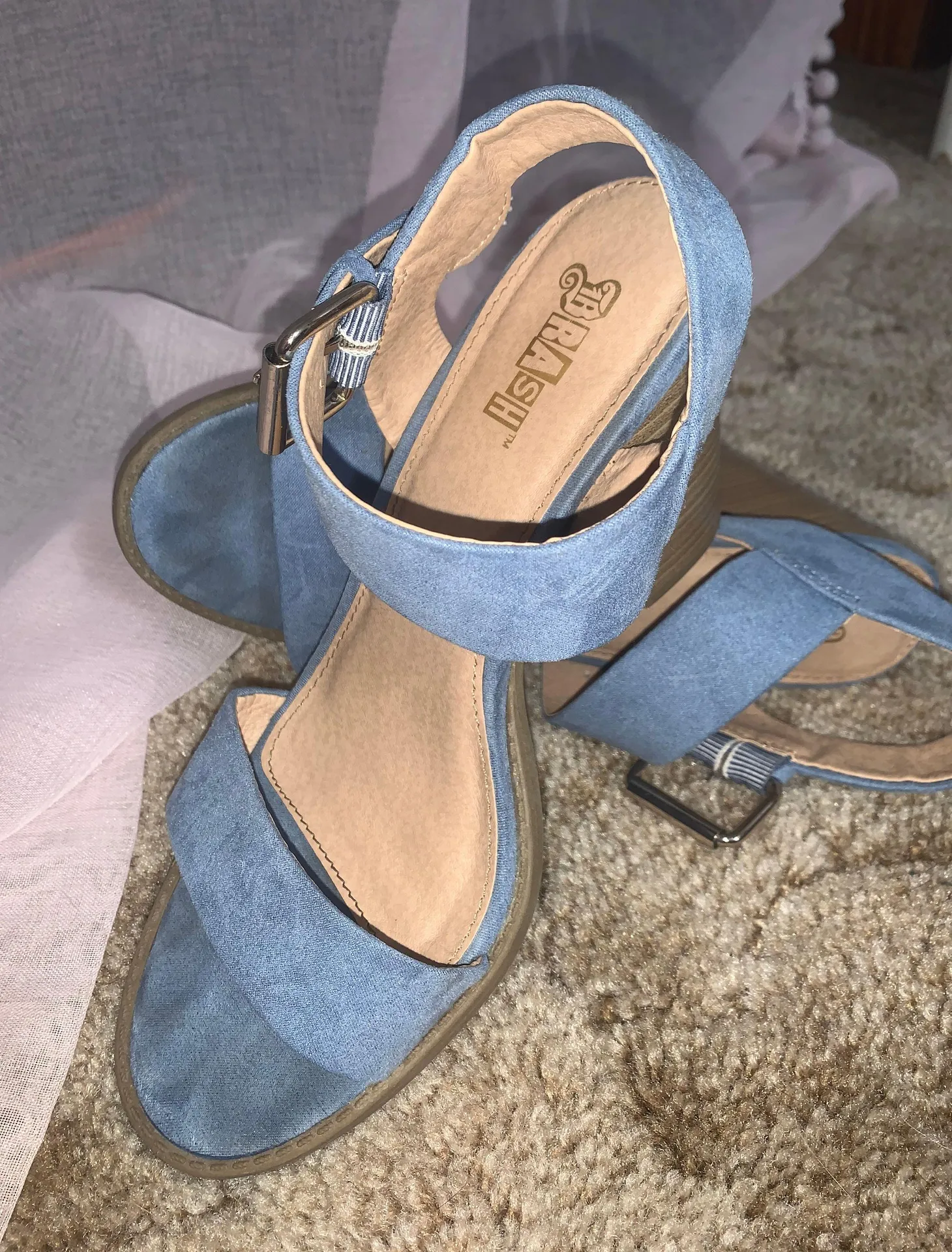 Brash light blue heels - Image 3