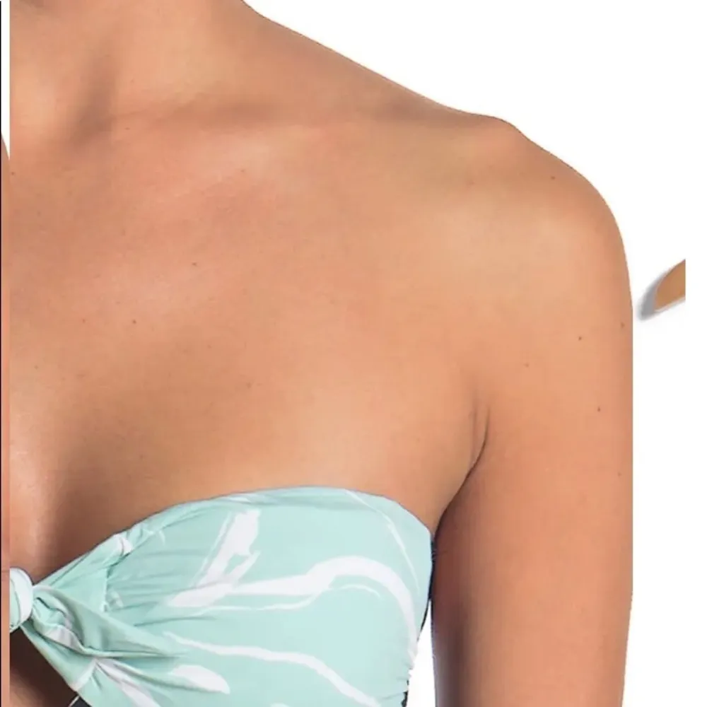 The Bikini Lab  Island Breeze Reversible Bikini Top👙 - Image 3