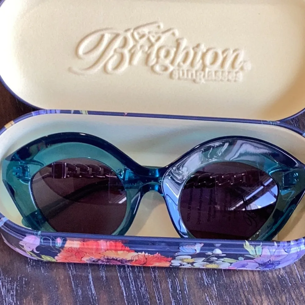 Brighton Meridian Suez Sunglasses NWT in Case - Image 9