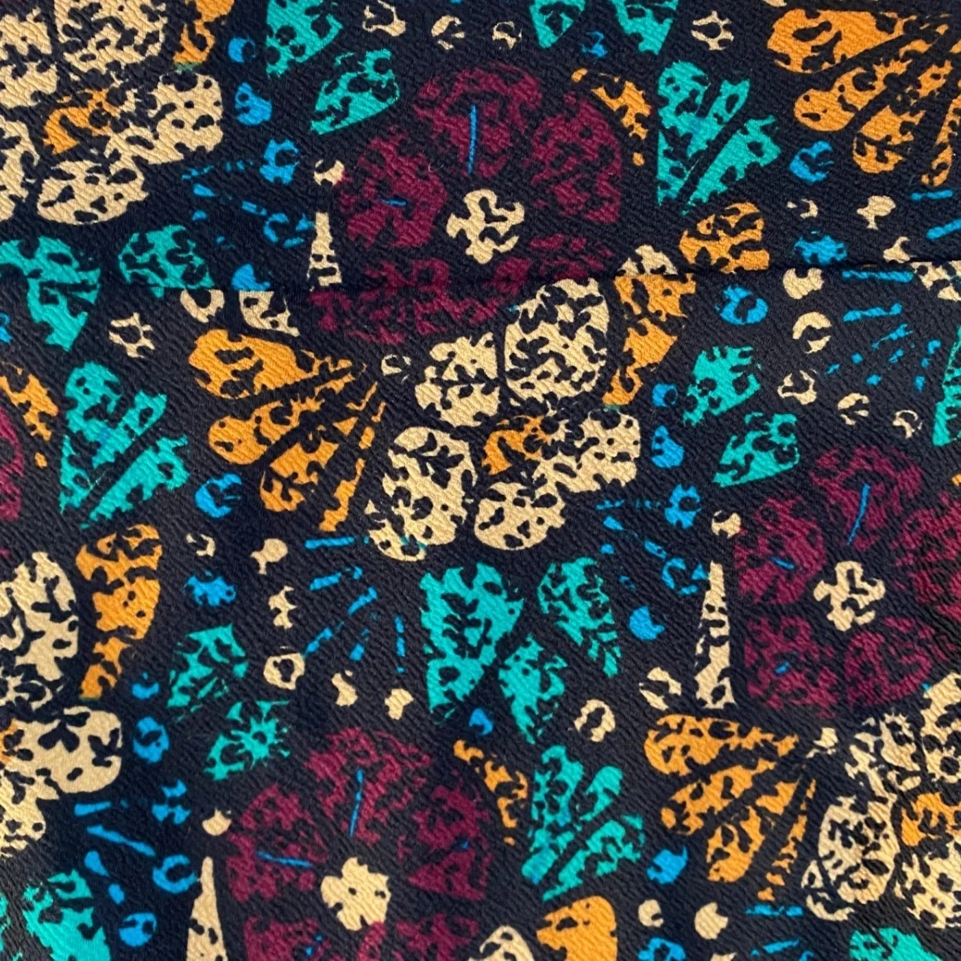 LuLaRoe Pencil Skirt Size L Black Floral Print Stretch Comfortable Women's - Image 3