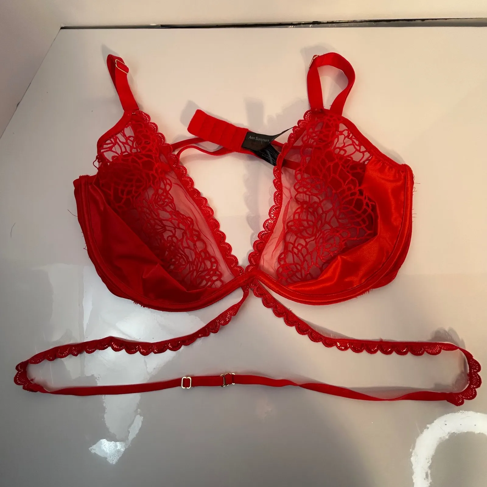 Ann Summers Red Lace Trim Balconette Bra Eyelash Trim Straps Size XL Strappy - Image 6