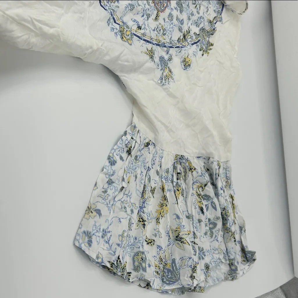 Elegant Blue and White Patterned Blouse Size undefined - Image 14