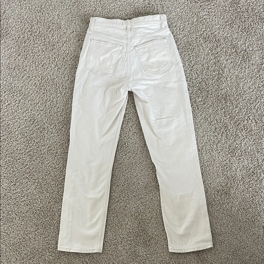 Abercrombie & Fitch Women's Cream Straight Leg Jeans - Image 5