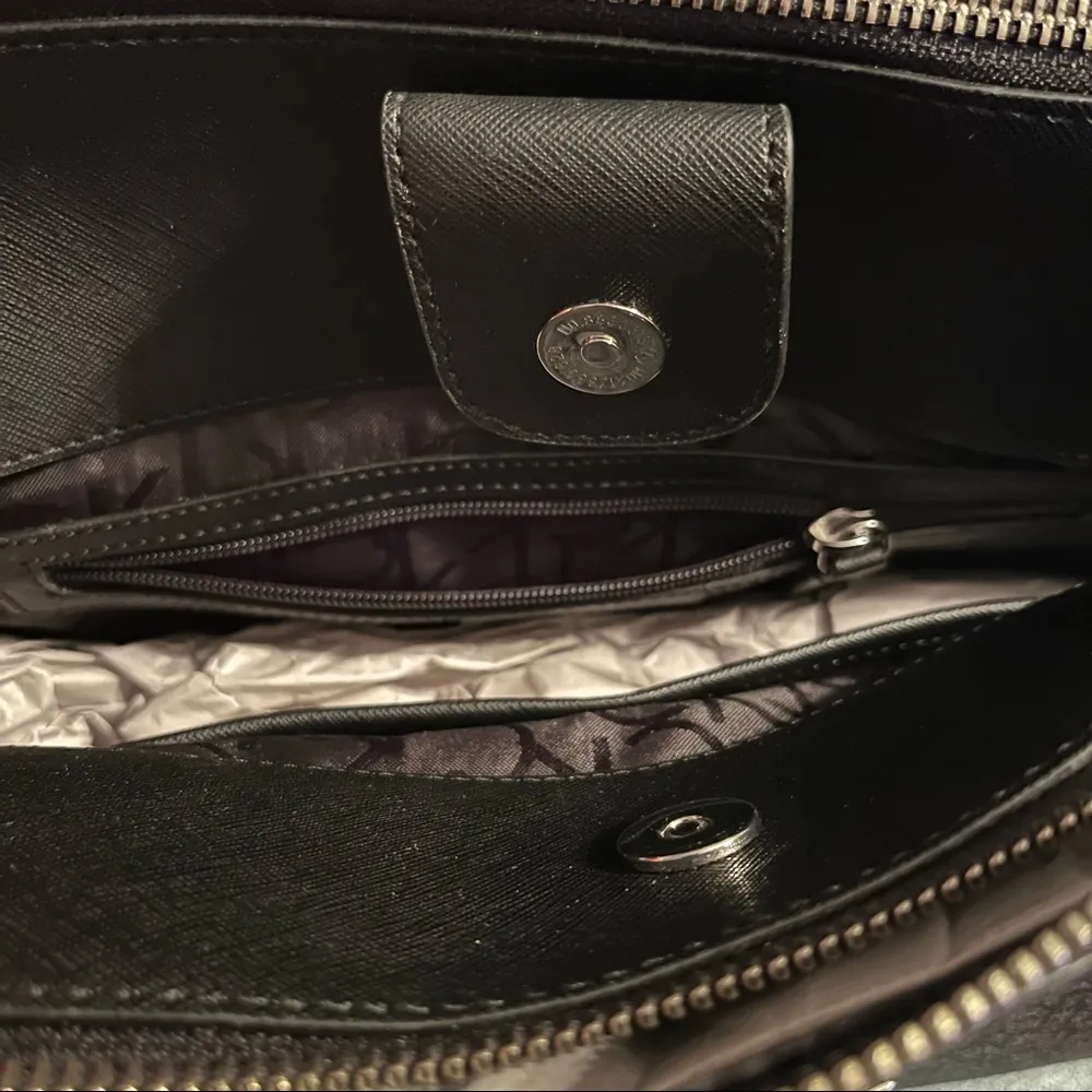 NWT Black and Silver Calvin Klein Purse - Image 8