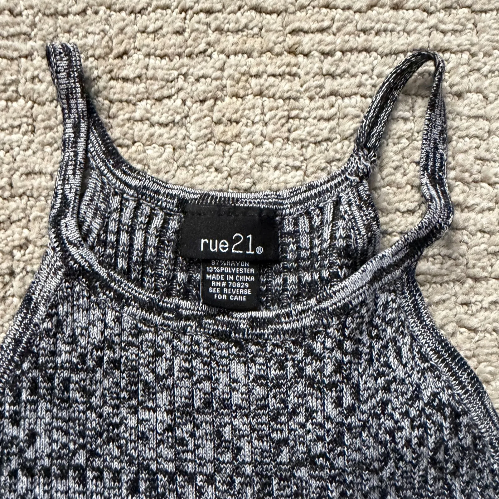 Rue 21 Womens Grey Black Marled Knit Halter Crop Top Tank Size L Gray Size L - Image 4