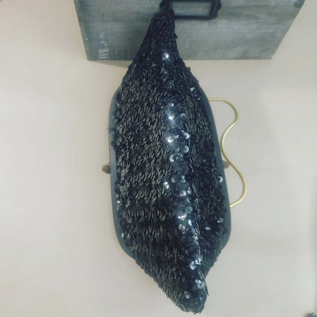 Small Black Sequin Evening Clutch Bag Kisslock Satin Spandex Gloves Set Vintage - Image 14