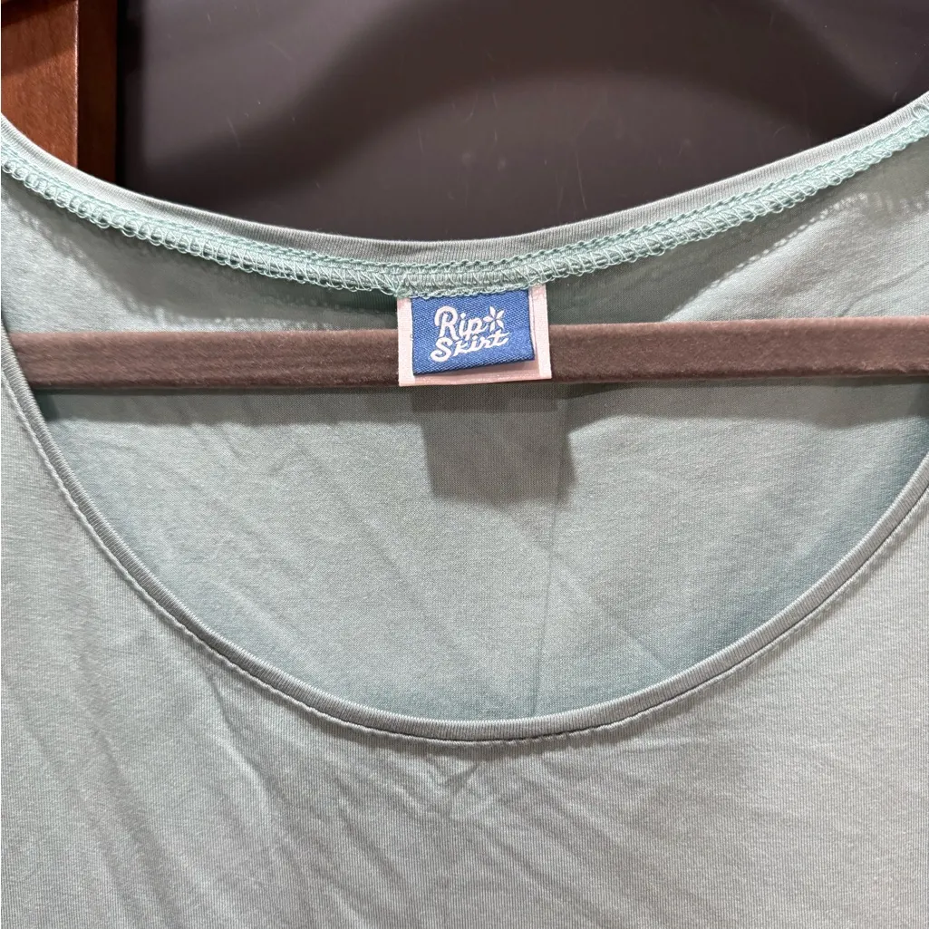 Ripskirt Hawaii Mint Green Simple Tank XL EUC - Image 2