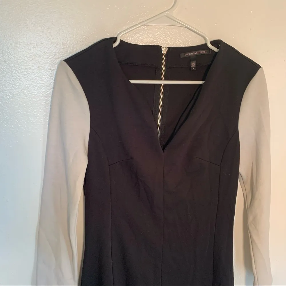 Victoria’s Secret Long Sleeve Bodycon Dress Black Light Gray - Image 3