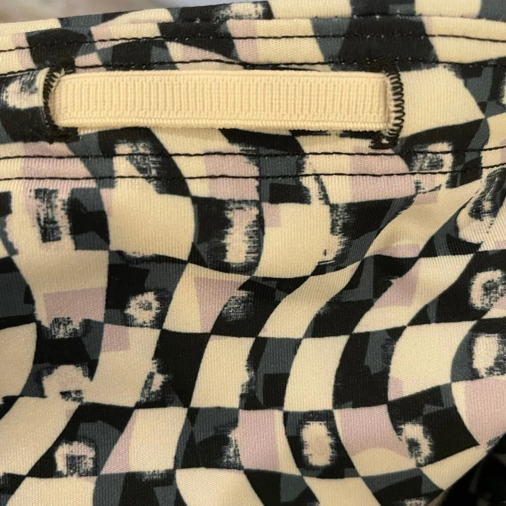 NWT Brooks spark tight size XS speed check black and white. - Image 13