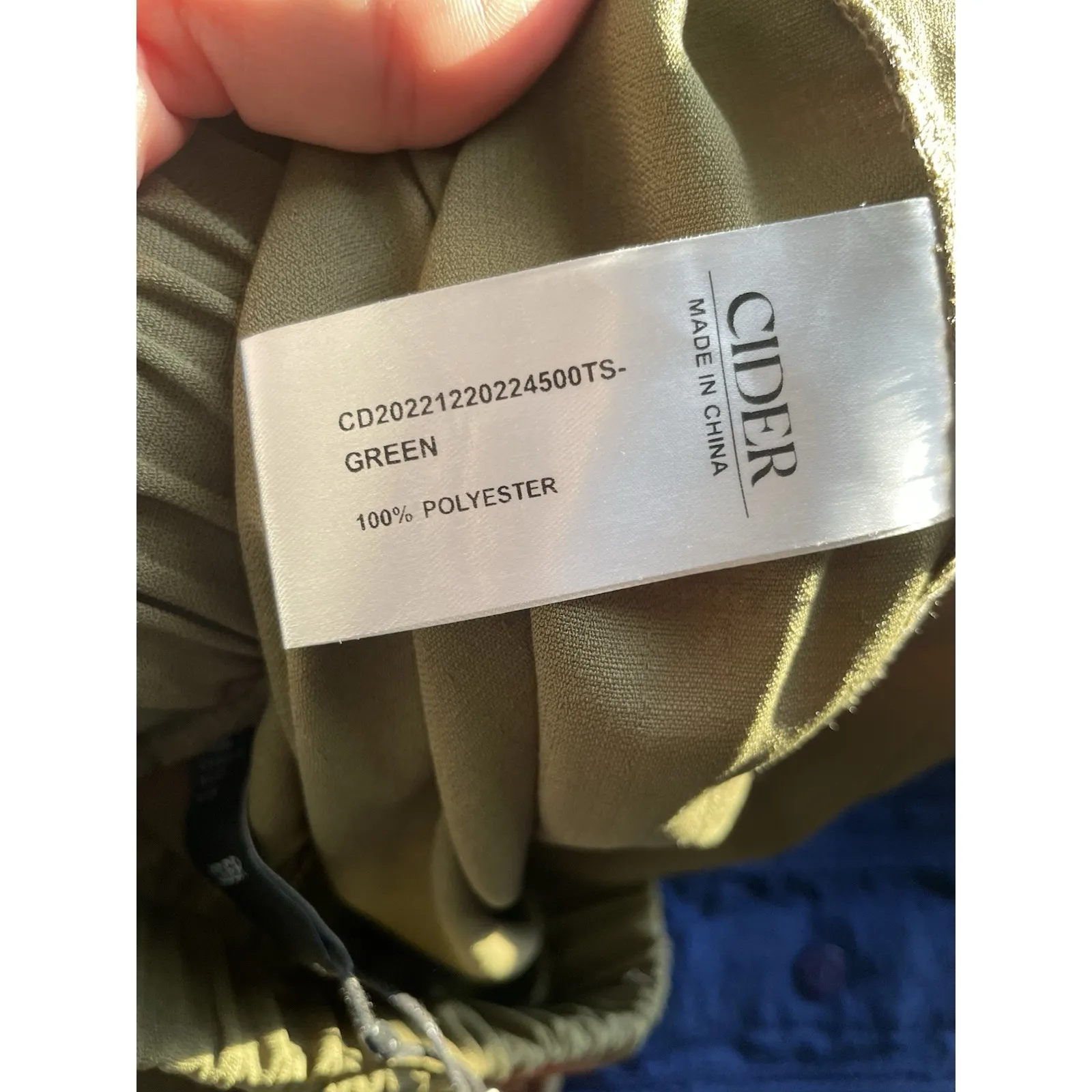 • Flared Trousers (o Flare Pants): - Image 6