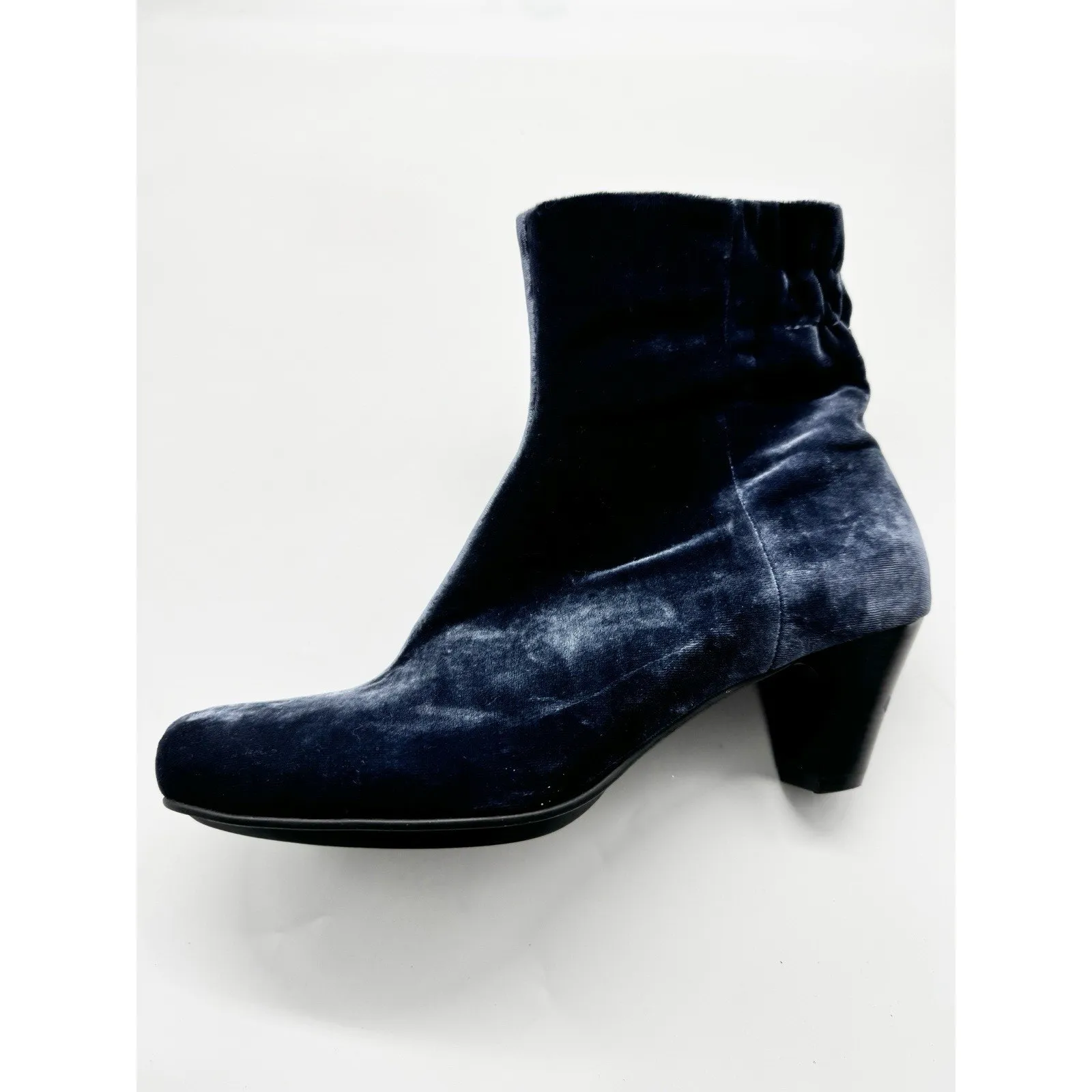 Umberto Raffini Nolan Blue Velvet Ankle Booties Women's Size 39 / 8.5 - Image 7